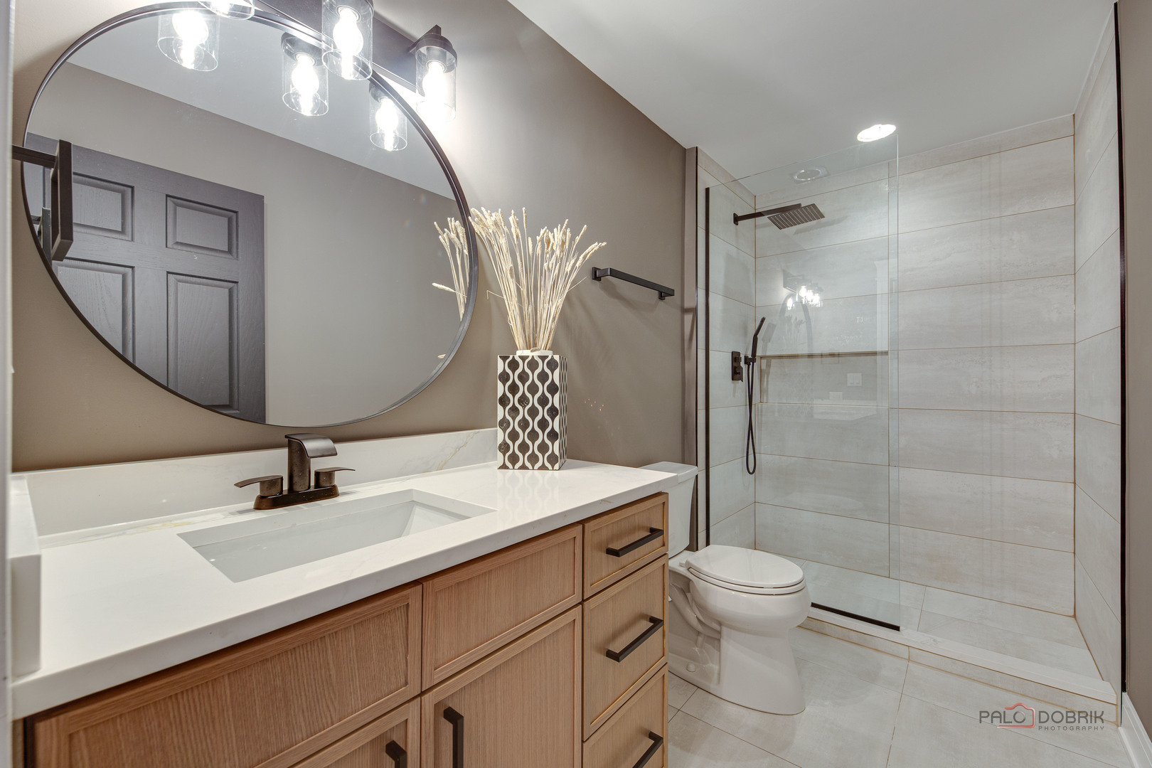 2221 Donegal Drive Darien IL 60561