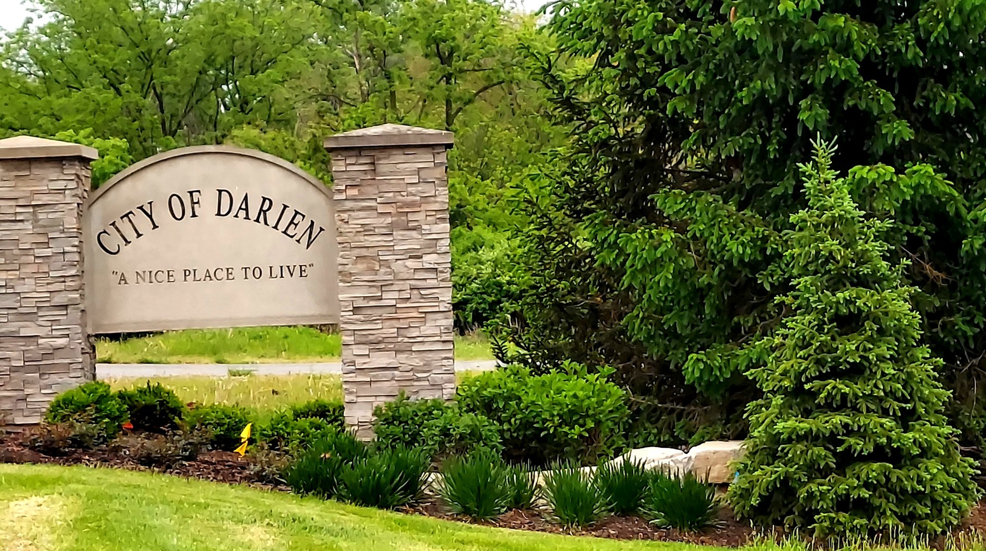 2221 Donegal Drive Darien IL 60561