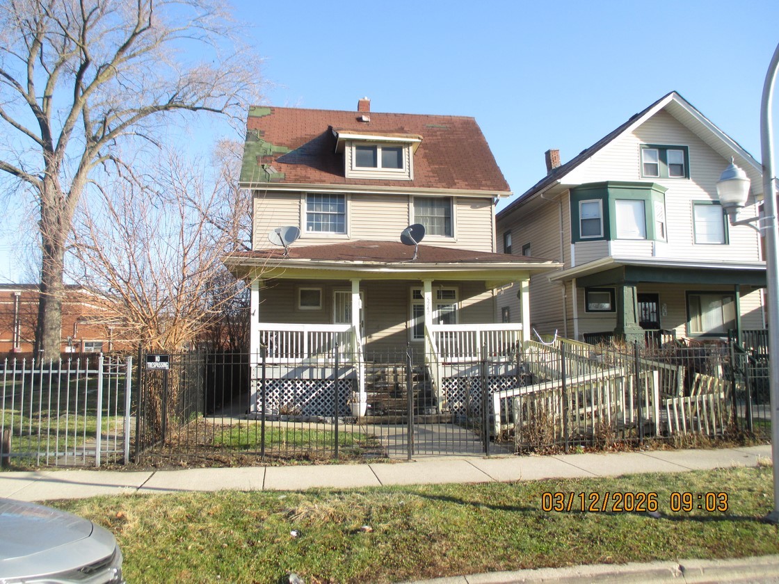 5242 West Monroe Street Chicago IL 60644