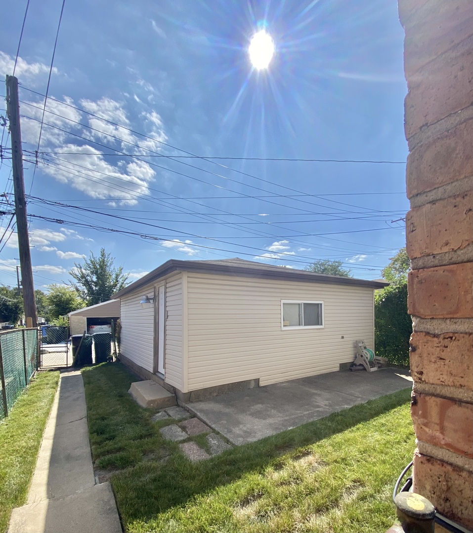 549 West 95th Street Chicago IL 60628