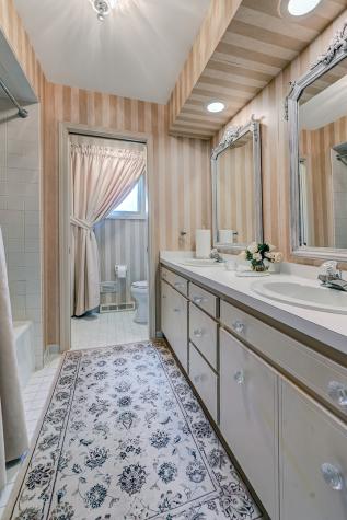 107 Stirrup Lane Burr Ridge IL 60527