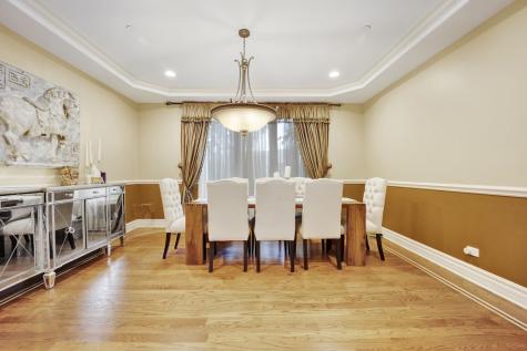 2323 Douglas Avenue Des Plaines IL 60018