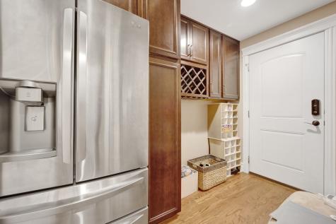 2323 Douglas Avenue Des Plaines IL 60018