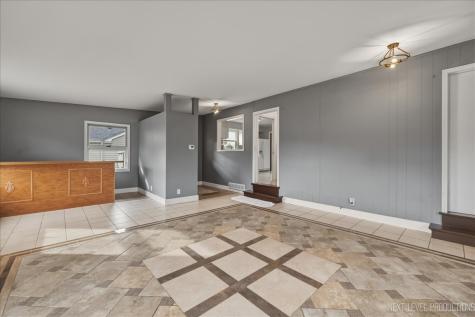 140 South Westlawn Avenue Aurora IL 60506