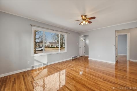 140 South Westlawn Avenue Aurora IL 60506