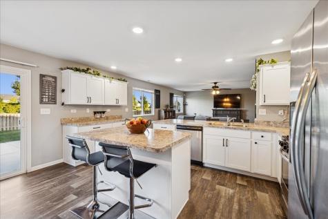 1731 Dempsey Circle Pingree Grove IL 60140