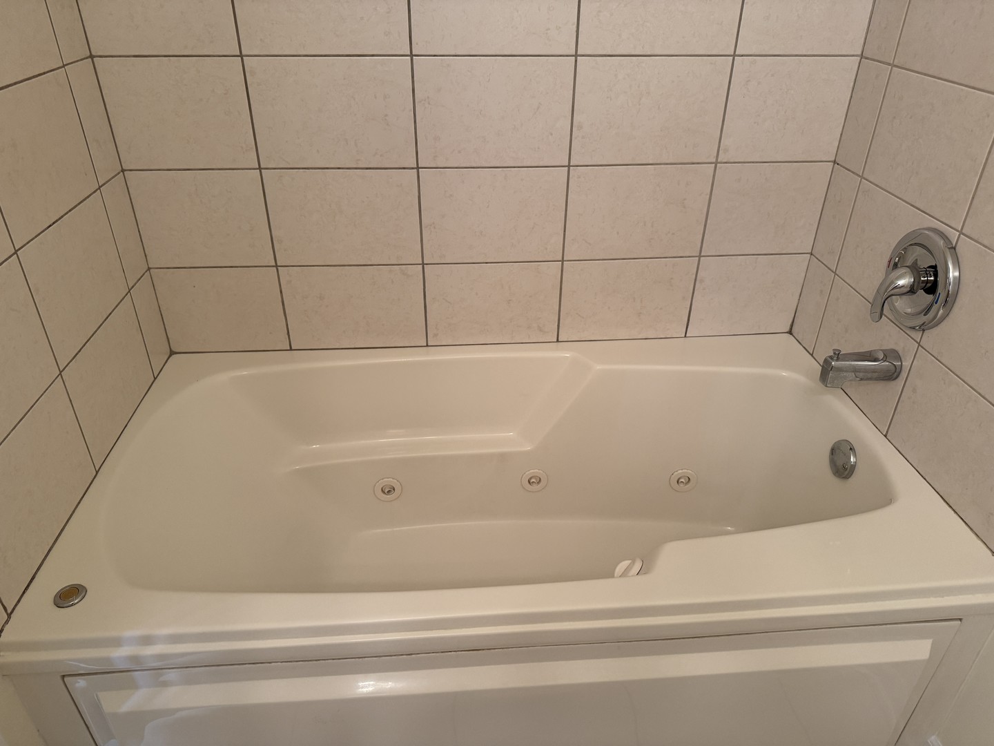 505 Goodwin Drive Bolingbrook IL 60440