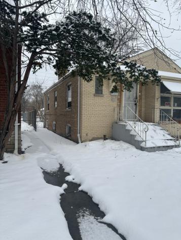 105 East 140th Court Riverdale IL 60827