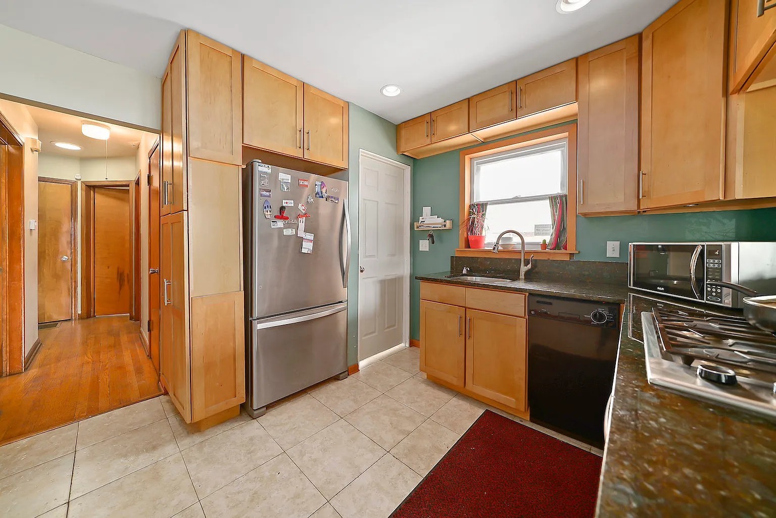 5700 South Neenah Avenue Chicago IL 60638