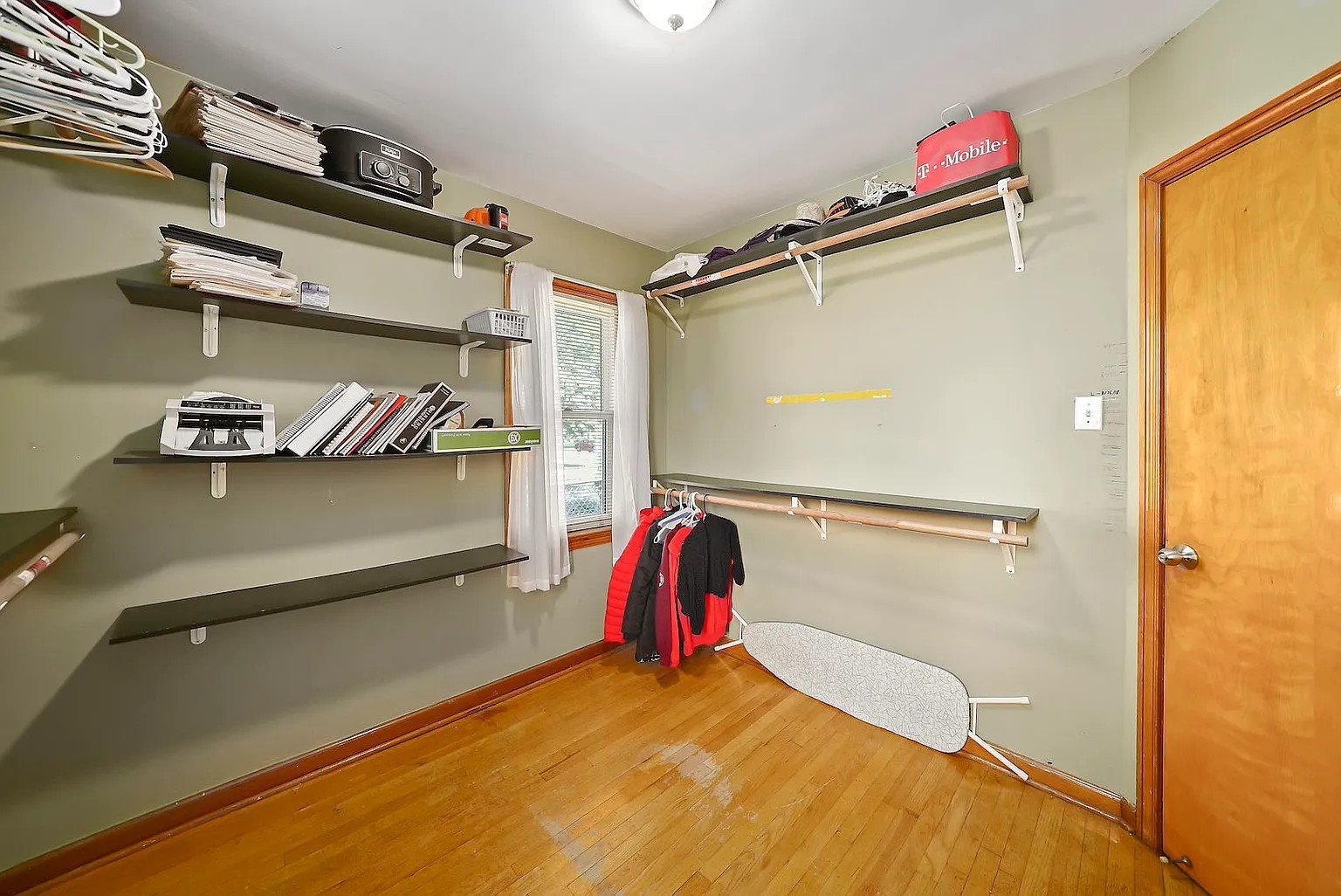 5700 South Neenah Avenue Chicago IL 60638