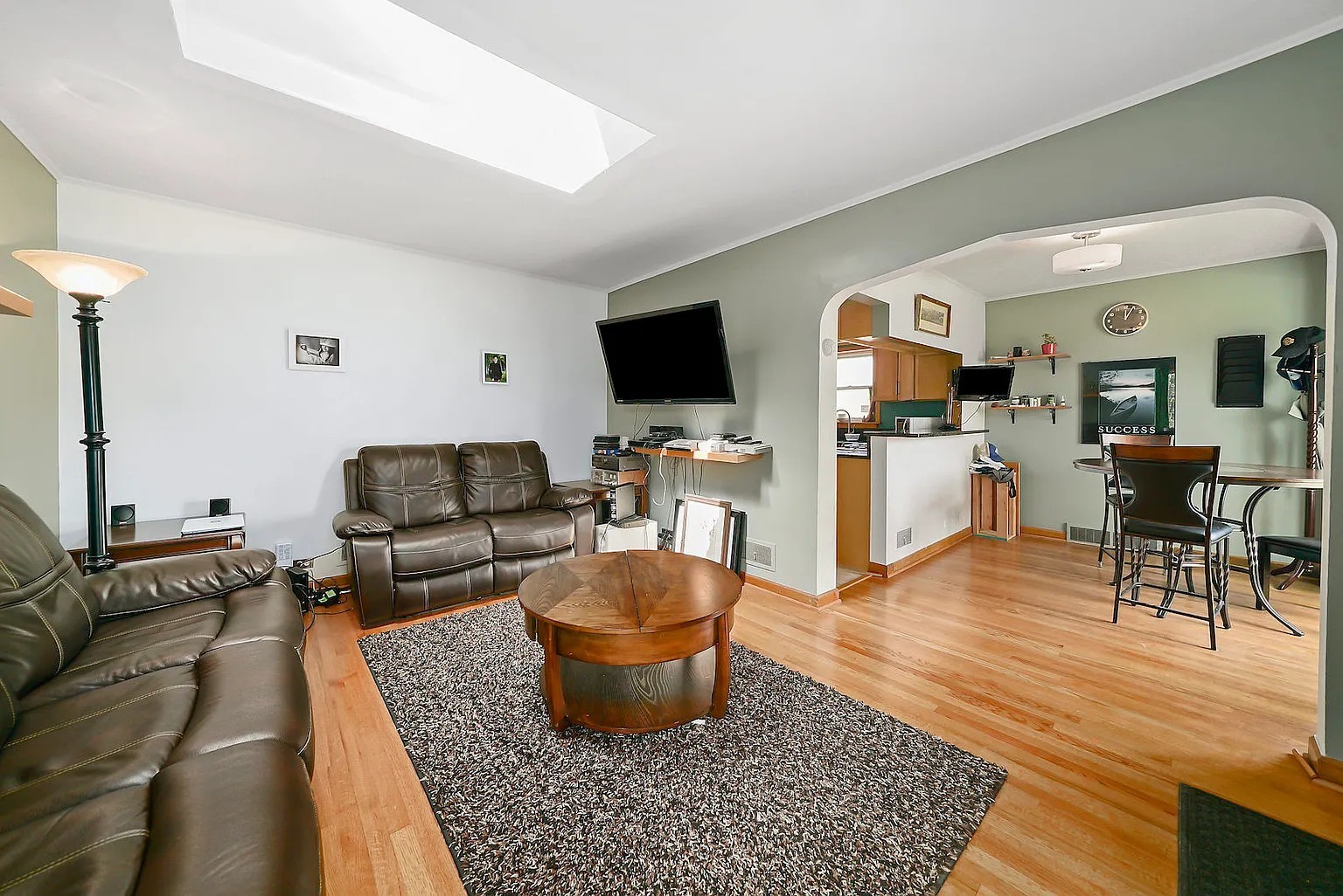 5700 South Neenah Avenue Chicago IL 60638