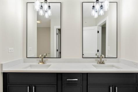 618 West Meadow Avenue Lombard IL 60148