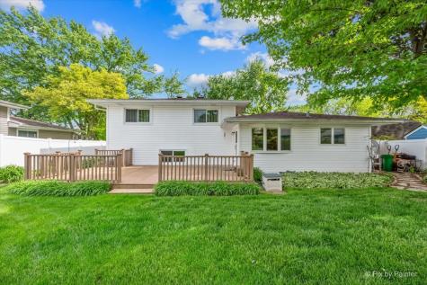 1032 Lakewood Drive Bartlett IL 60103