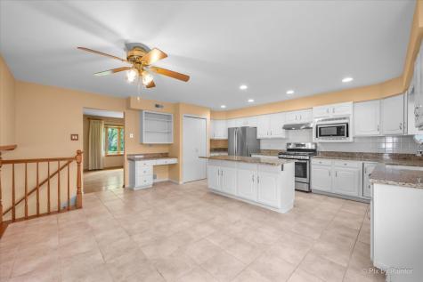 1032 Lakewood Drive Bartlett IL 60103
