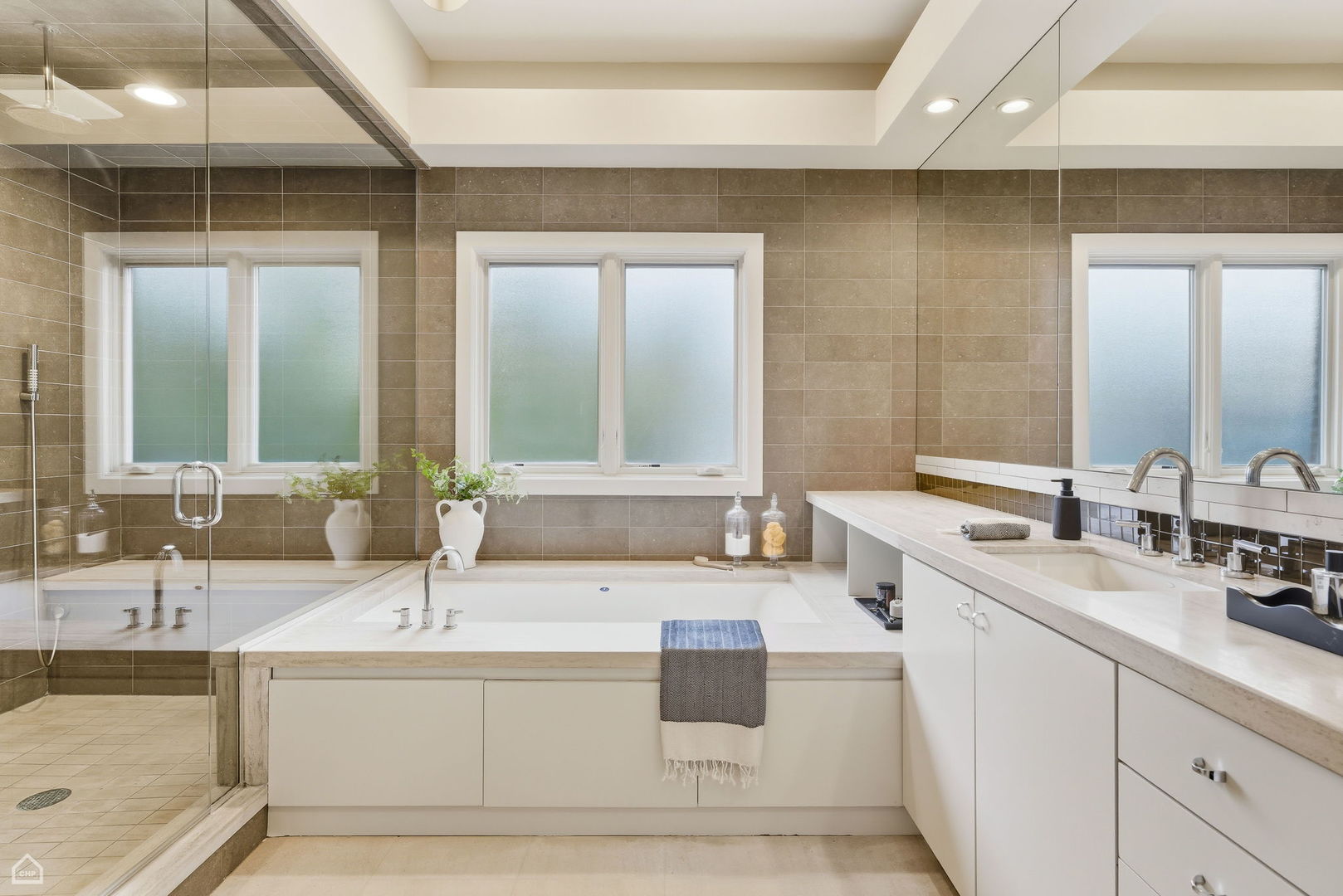 1838 North Wolcott Avenue Chicago IL 60622