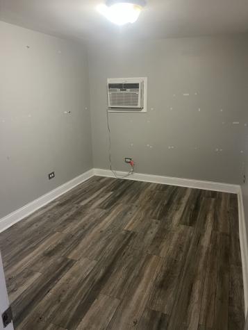 17056 Burnham Avenue Lansing IL 60438
