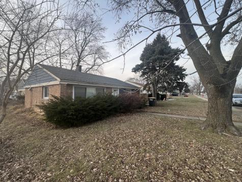 17056 Burnham Avenue Lansing IL 60438