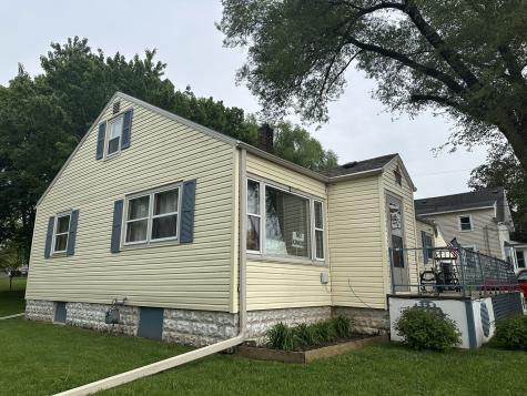 626 North 4th Street Savanna IL 61074