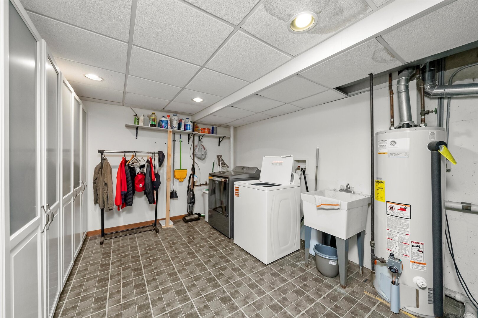 656 Rosner Drive Roselle IL 60172