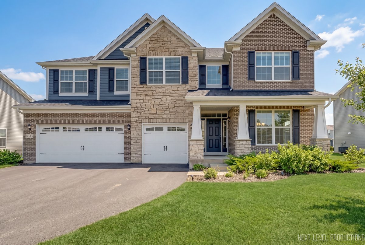 12513 South Willowgate Lane Plainfield IL 60585