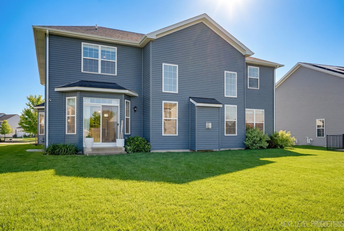 12513 South Willowgate Lane Plainfield IL 60585