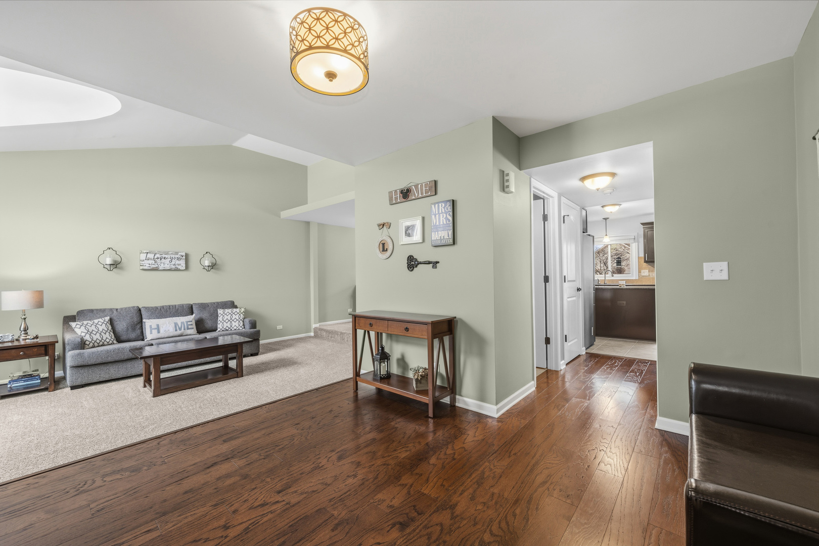 13 Callery Court Bolingbrook IL 60490