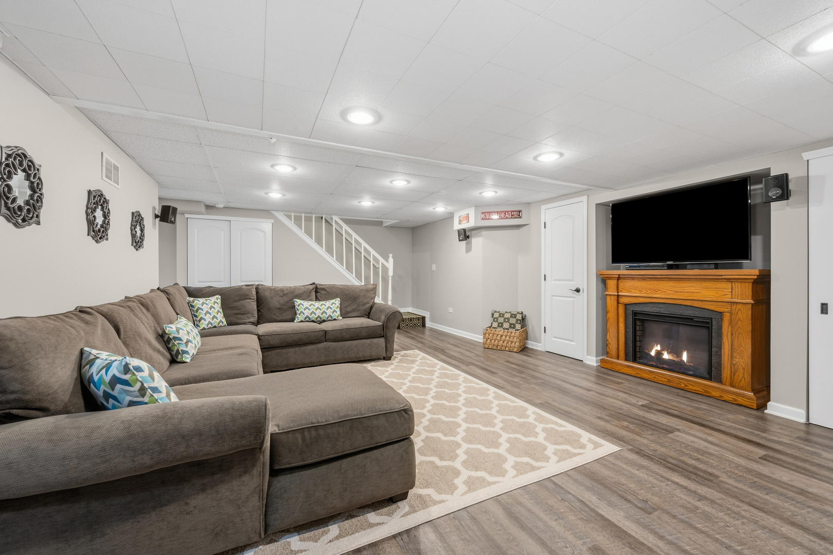 13 Callery Court Bolingbrook IL 60490