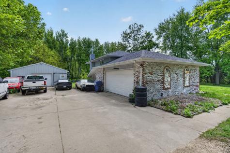 28325 South Elevator Road Manhattan IL 60442