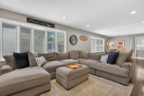 310 North Schiller Street Palatine IL 60067
