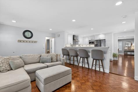 310 North Schiller Street Palatine IL 60067