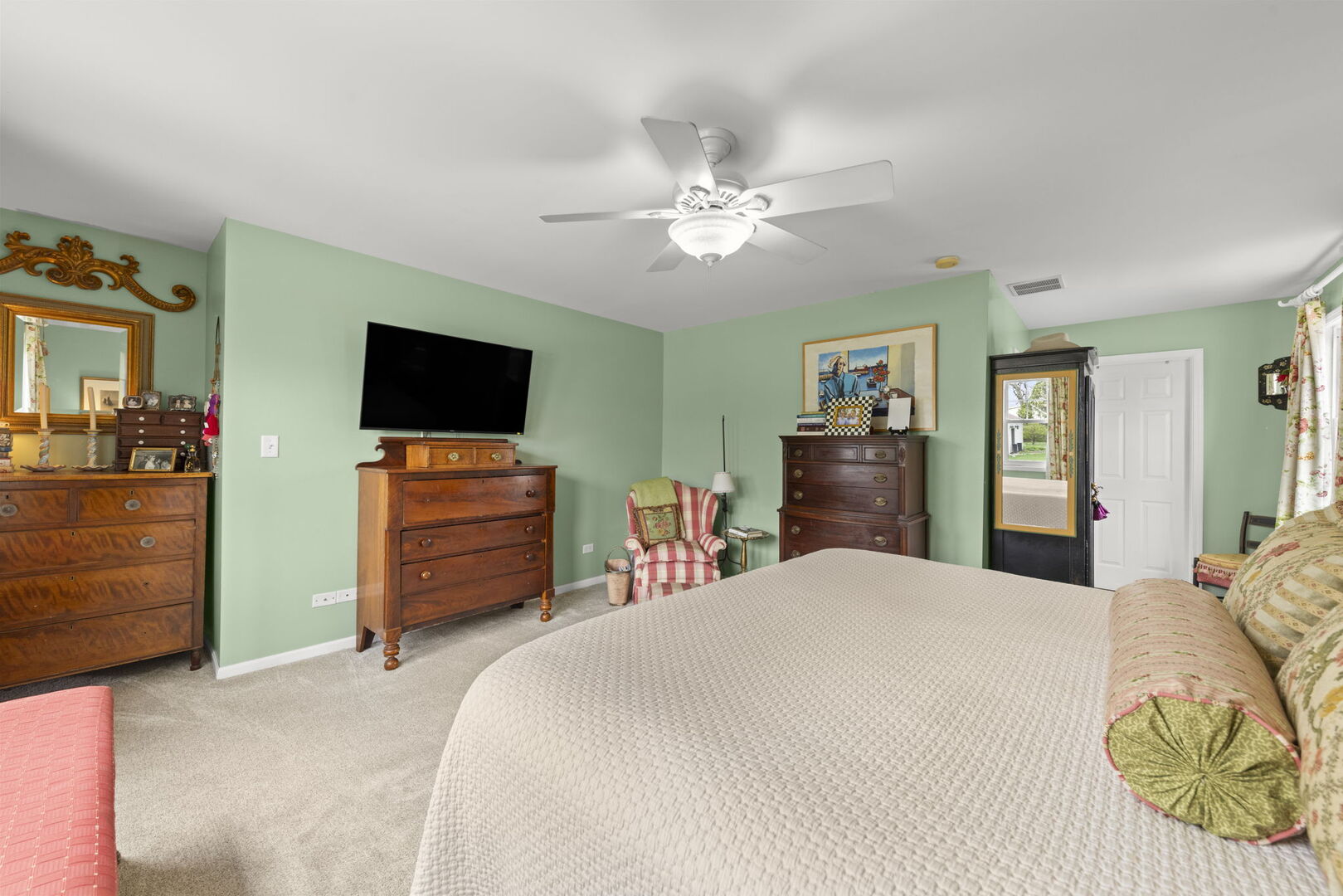 283 Hillside Avenue Glen Ellyn IL 60137
