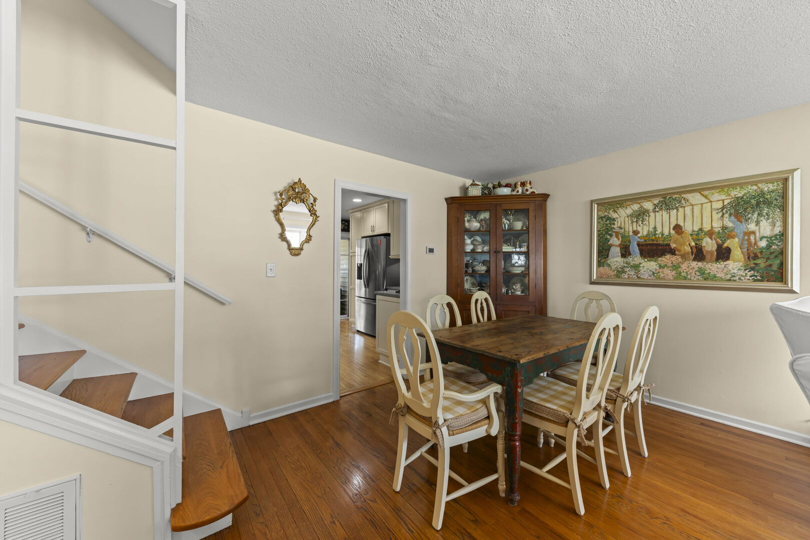 283 Hillside Avenue Glen Ellyn IL 60137