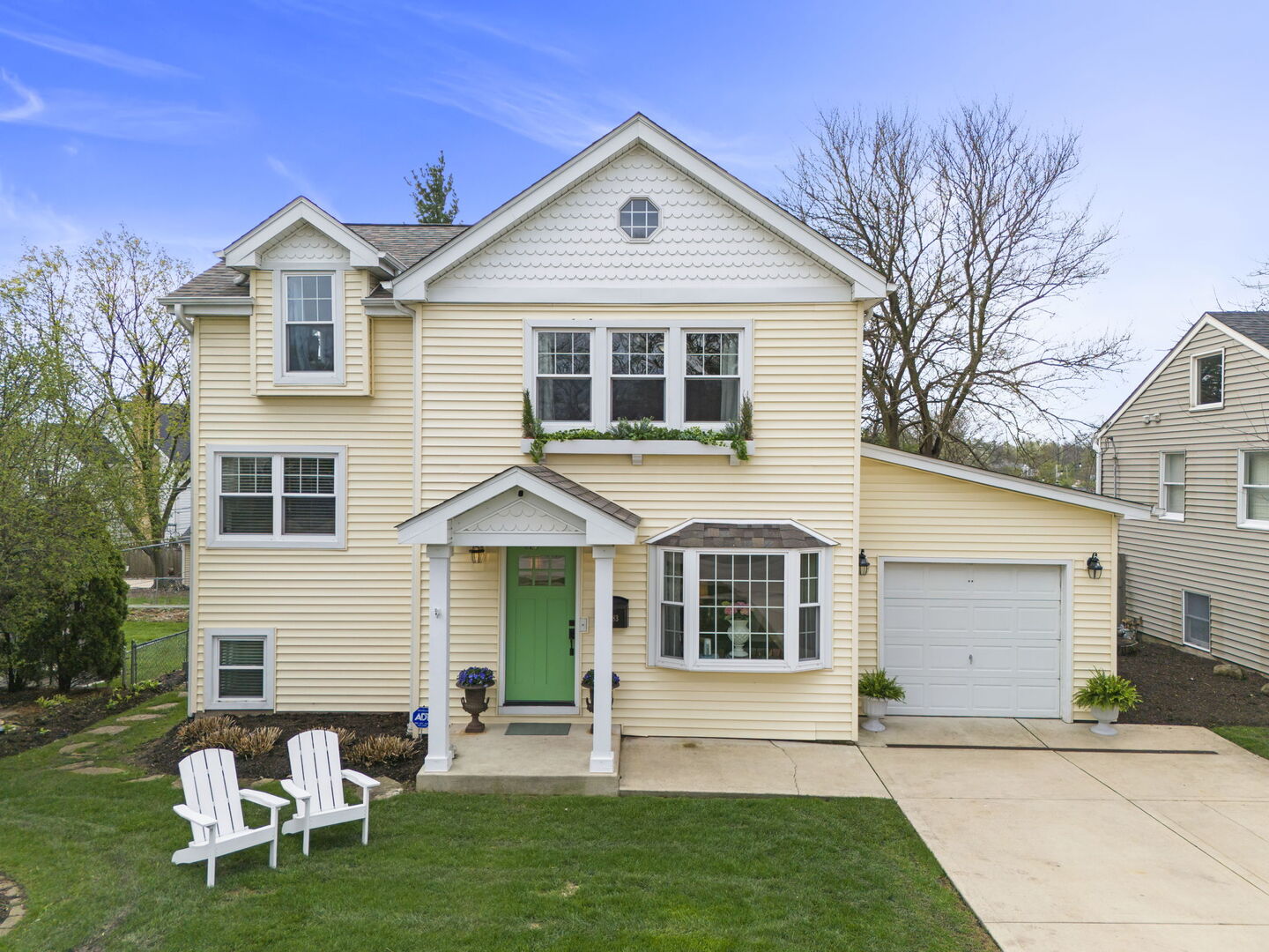 283 Hillside Avenue Glen Ellyn IL 60137