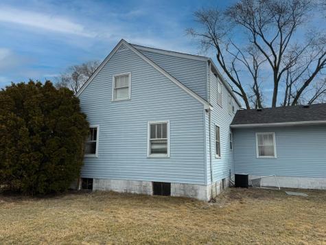 5690 West State Route 17 Kankakee IL 60901