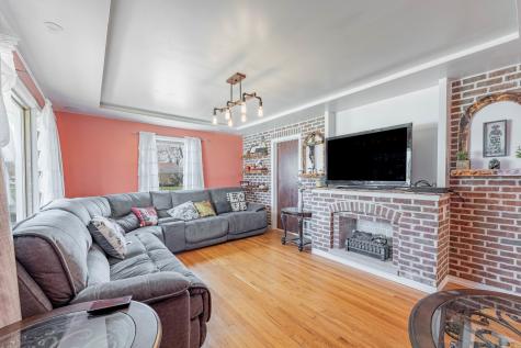559 East 161st Place South Holland IL 60473