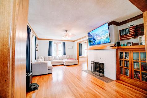 425 South 4th Street Watseka IL 60970
