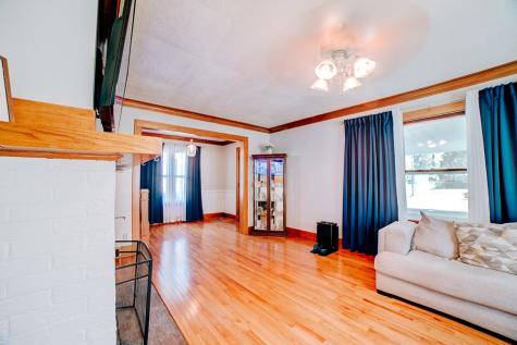 425 South 4th Street Watseka IL 60970