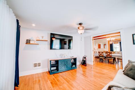 425 South 4th Street Watseka IL 60970