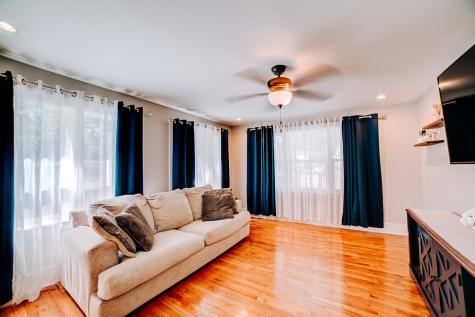 425 South 4th Street Watseka IL 60970