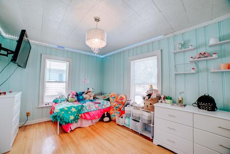 425 South 4th Street Watseka IL 60970