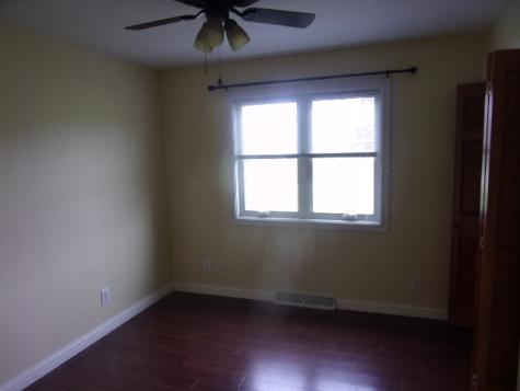 902 East Richardson Street Farmer City IL 61842