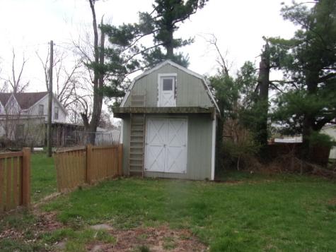 902 East Richardson Street Farmer City IL 61842