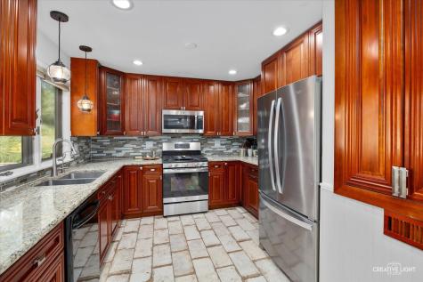 1002 Bruce Drive Elgin IL 60120
