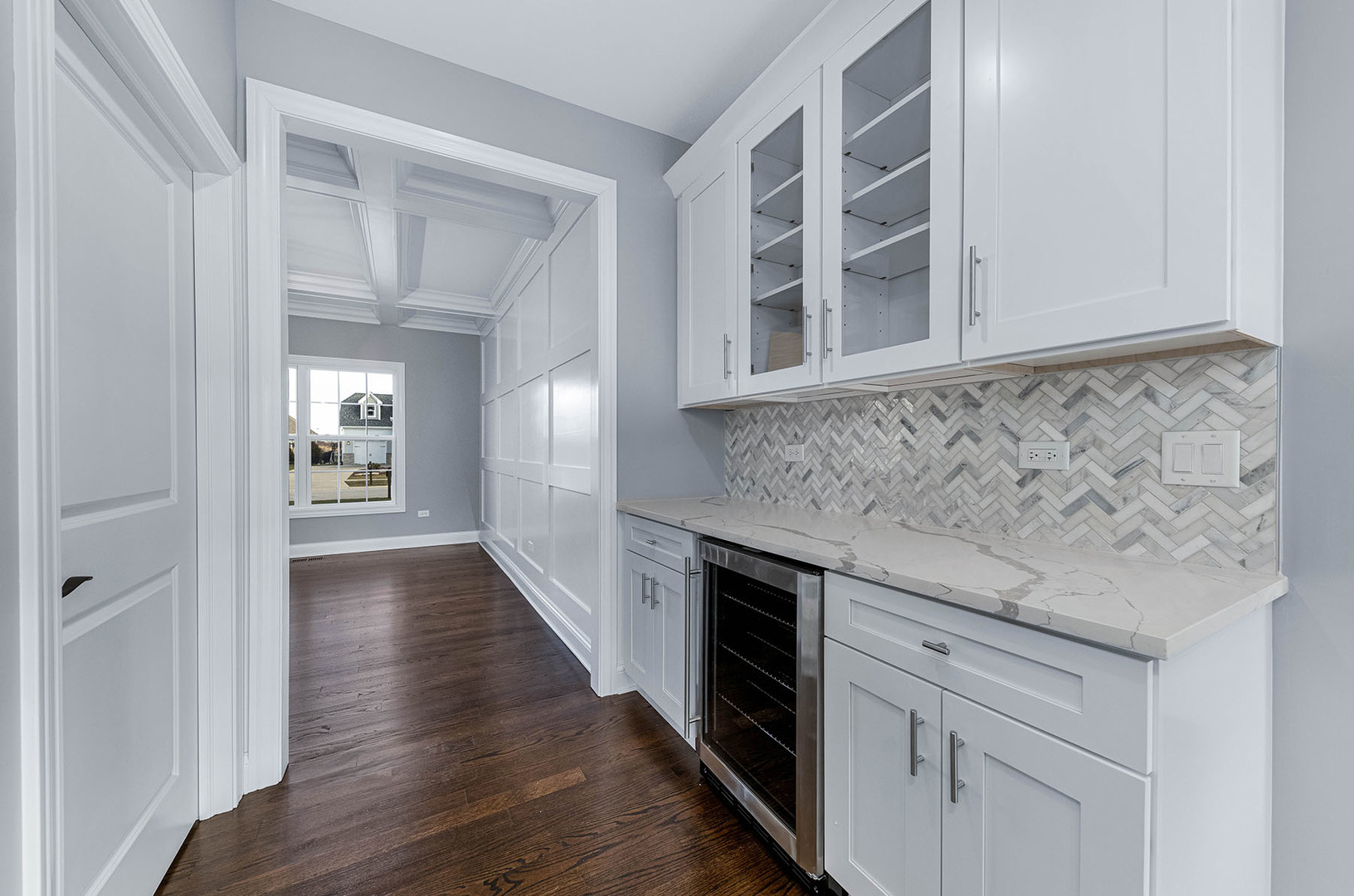 2004 Oldfield Road Darien IL 60561