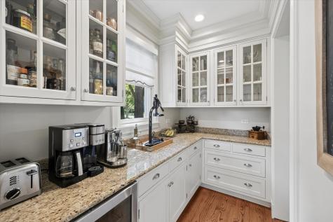 197 Woodside Road Riverside IL 60546