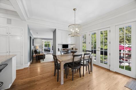 197 Woodside Road Riverside IL 60546