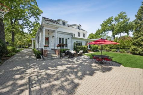 197 Woodside Road Riverside IL 60546