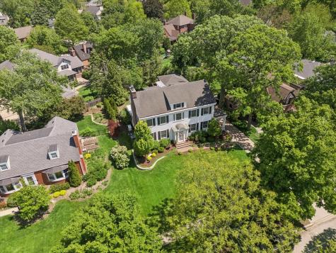 197 Woodside Road Riverside IL 60546