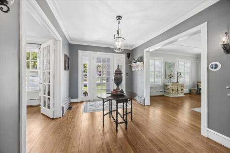 197 Woodside Road Riverside IL 60546