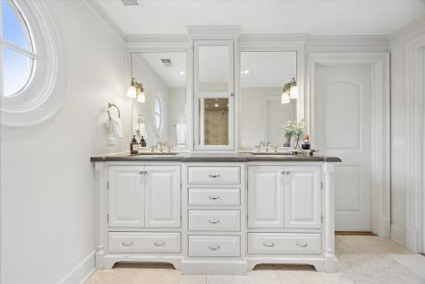 325 Princeton Road Hinsdale IL 60521